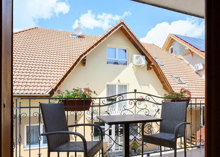 Molnar Vendeghaz 24 Privatunterkunft *