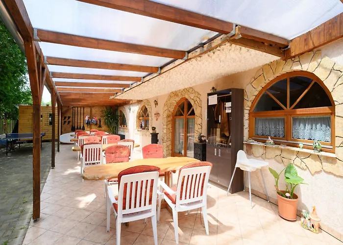 Molnar Vendeghaz 24 * Zamárdi